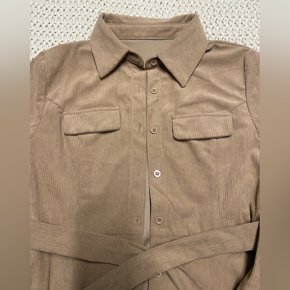 Flap detail belted shirt dress - Picture 5 of 7